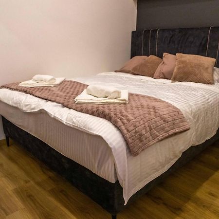 Rubikon Free Parking Apartmani Dusanovac Exterior foto