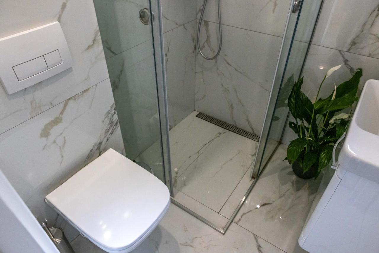Rubikon Free Parking Apartmani Dusanovac Exterior foto
