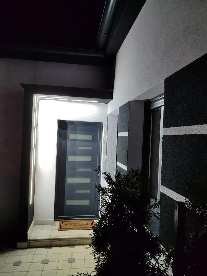 Rubikon Free Parking Apartmani Dusanovac Exterior foto